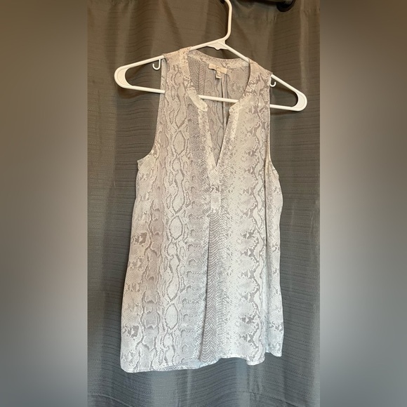 Joie 100% silk sleeveless snake print blouse - Picture 1 of 5